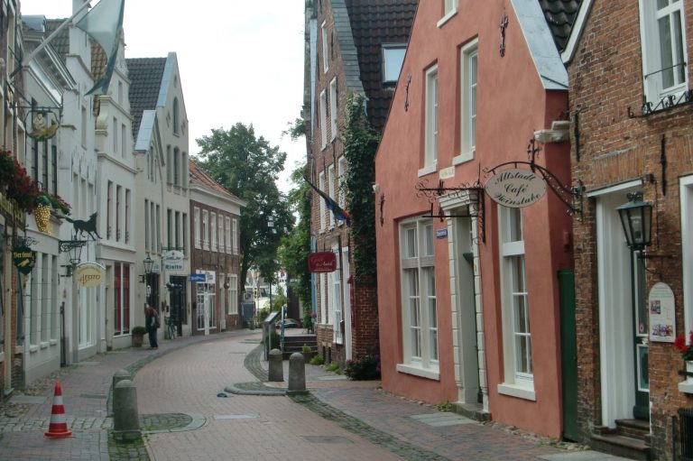 Rathausstraße Altstadt in Leer Ostfriesland Ferienhaus Amelsberg